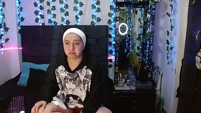 the lesbian game online show from 12, 9, 2025