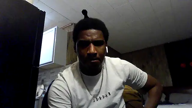 Snapshot of 007Giovani chatting on 16, 1, 2026 007Giovani online show from 16, 1, 2026