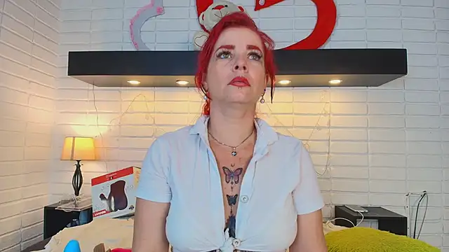 Snapshot of HannaBrave chatting on 25, 2, 2025 HannaBrave online show from 25, 2, 2025