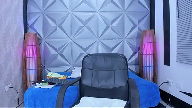 MaduraLuciana online show from 12, 2, 2025