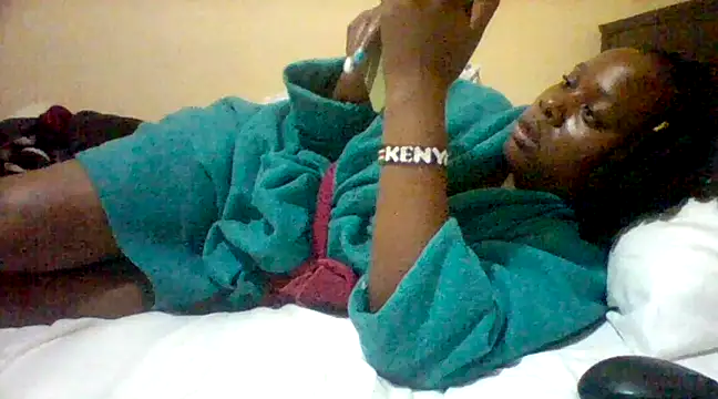 EBONYVANILLA02 online show from 21, 3, 2025