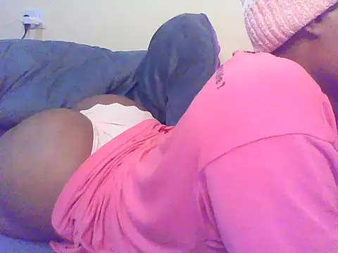 EBONYVANILLA02 online show from 12, 11, 2025