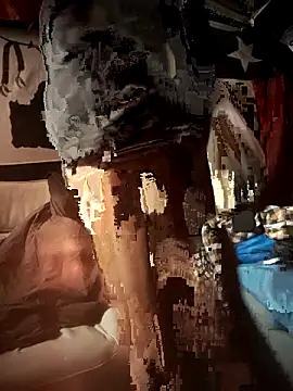 Snapshot of Gillygilly76 chatting on 12, 2, 2026 Gillygilly76 online show from 12, 2, 2026