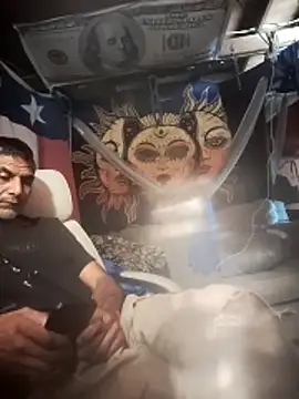 Snapshot of Gillygilly76 chatting on 4, 3, 2026 Gillygilly76 online show from 4, 3, 2026