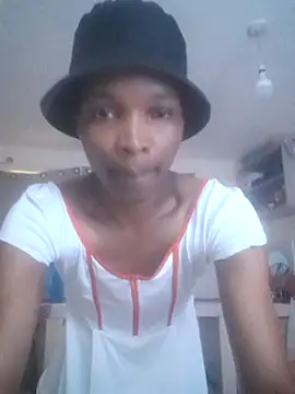 Snapshot of Almora20 chatting on 7, 7, 2026 Almora20 online show from 7, 7, 2026