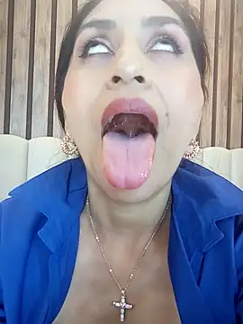 MonicaMoret online show from 19, 2, 2025