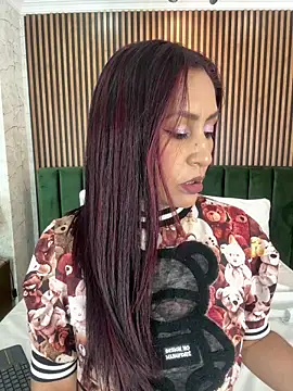 MonicaMoret online show from 21, 4, 2026