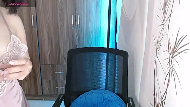 Baby Claraa online show from 13, 9, 2025