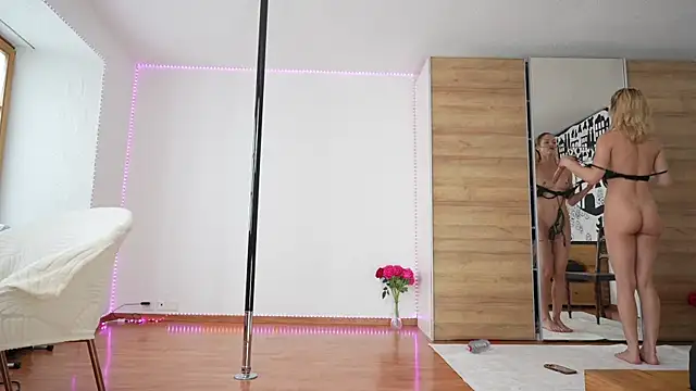 missdaisydiamond777 online show from 29, 4, 2026