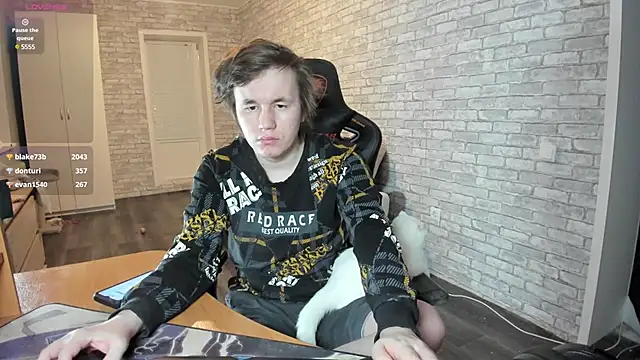 iliaskrislove online show from 12, 3, 2025