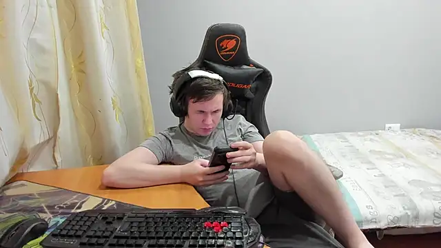 iliaskrislove online show from 12, 2, 2026