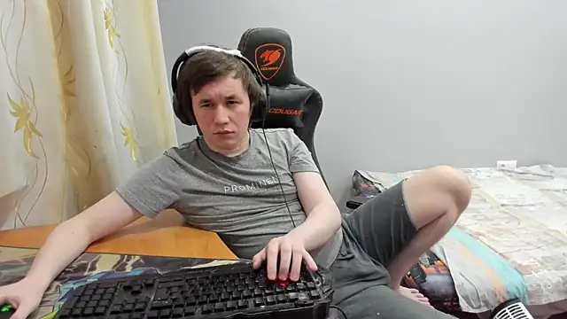 iliaskrislove online show from 9, 3, 2026