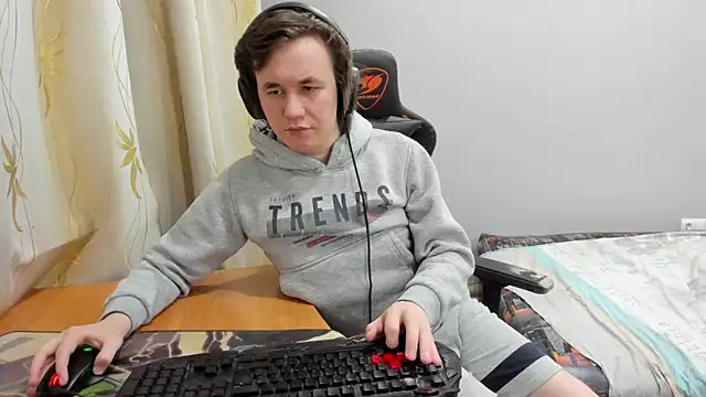 iliaskrislove online show from 19, 4, 2026