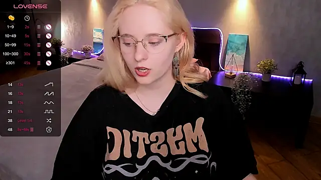 Aemilia  online show from 4, 2, 2025