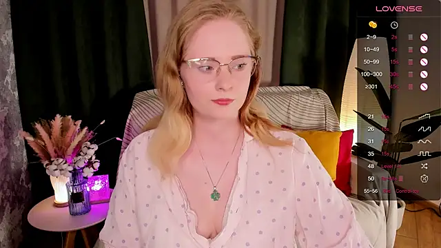 Aemilia  online show from 11, 6, 2026