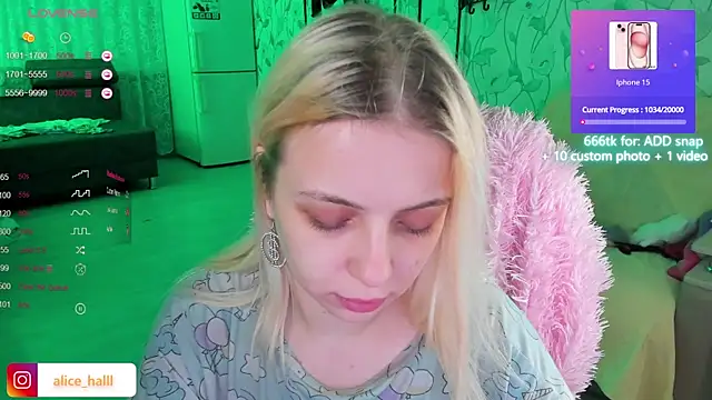 Snapshot of Alice_Halle chatting on 3, 12, 2024 Alice Halle online show from 3, 12, 2024