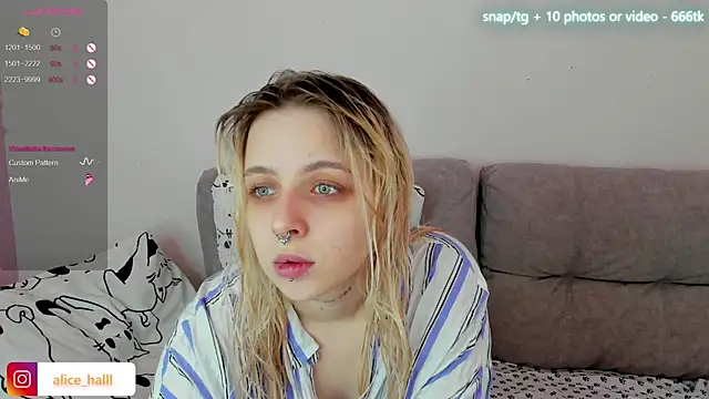 Snapshot of Alice_Halle chatting on 2, 3, 2025 Alice Halle online show from 2, 3, 2025