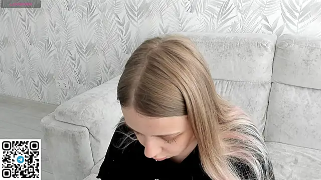 Alice Halle online show from 9, 6, 2026