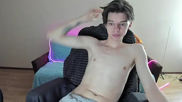 Snapshot of Liam_sexy1 chatting on 6, 12, 2024 Liam sexy1 online show from 6, 12, 2024