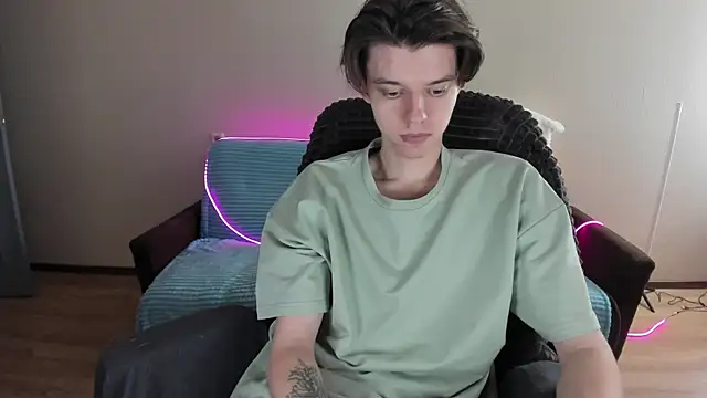 Snapshot of Liam_sexy1 chatting on 25, 12, 2024 Liam sexy1 online show from 25, 12, 2024