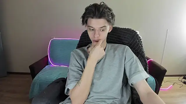 Snapshot of Liam_sexy1 chatting on 30, 12, 2024 Liam sexy1 online show from 30, 12, 2024