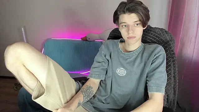 Snapshot of Liam_sexy1 chatting on 19, 2, 2025 Liam sexy1 online show from 19, 2, 2025