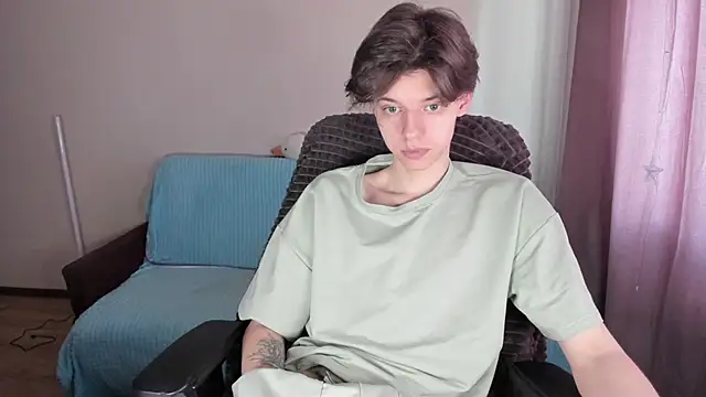 Snapshot of Liam_sexy1 chatting on 11, 3, 2025 Liam sexy1 online show from 11, 3, 2025