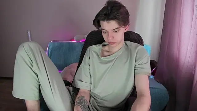 Snapshot of Liam_sexy1 chatting on 20, 3, 2025 Liam sexy1 online show from 20, 3, 2025