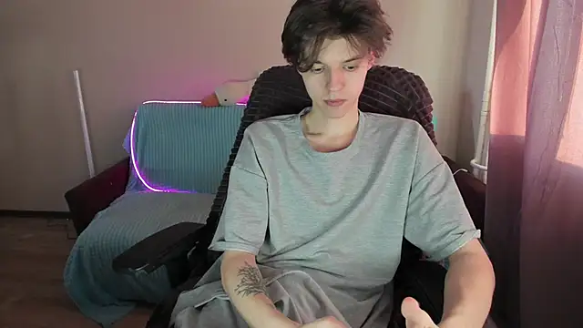 Snapshot of Liam_sexy1 chatting on 21, 3, 2025 Liam sexy1 online show from 21, 3, 2025