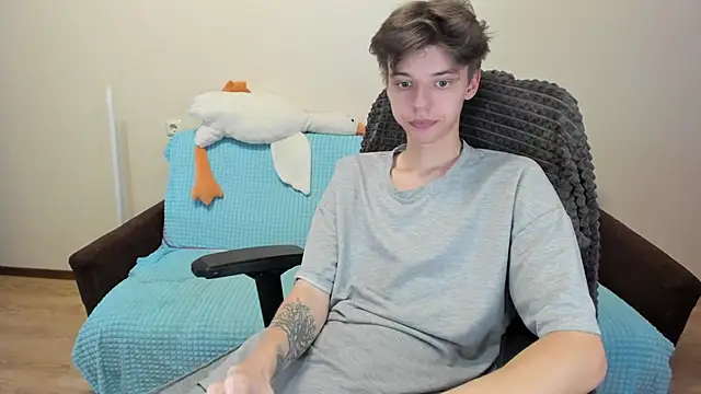 Snapshot of Liam_sexy1 chatting on 21, 10, 2025 Liam sexy1 online show from 21, 10, 2025