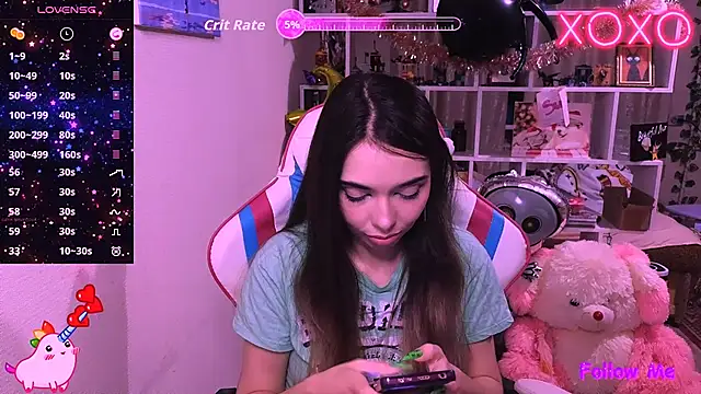 Snapshot of Sia_Shine chatting on 12, 10, 2025 Sia Shine online show from 12, 10, 2025