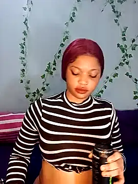 Snapshot of Sugartonguexx chatting on 16, 3, 2025 Sugartonguexx online show from 16, 3, 2025