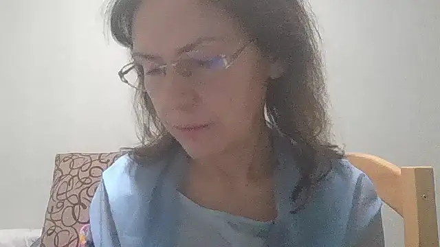 HollyJewel online show from 23, 1, 2025