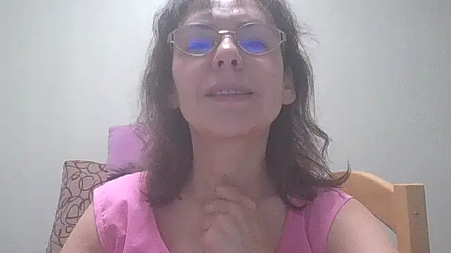 HollyJewel online show from 25, 2, 2025