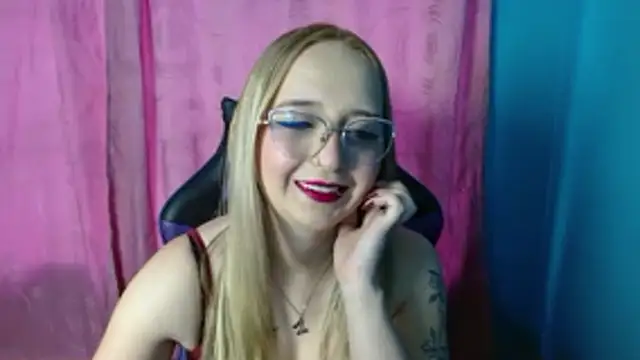 Liaroberts1 online show from 18, 6, 2026