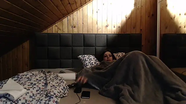 Snapshot of BoeseMoni1998 chatting on 18, 2, 2025 BoeseMoni1998 online show from 18, 2, 2025