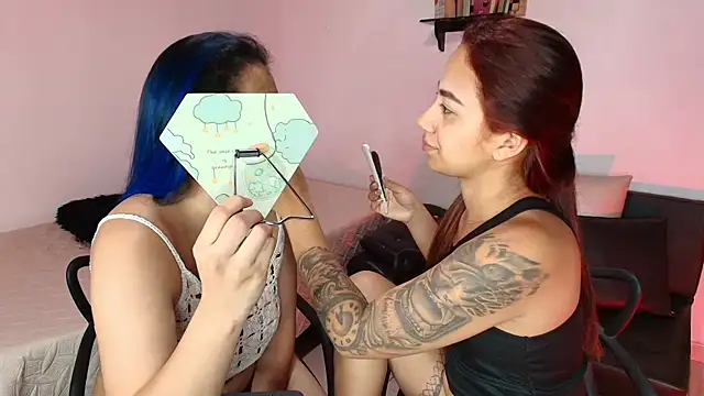 Snapshot of Jules_n_Gia chatting on 20, 3, 2025 Jules n Gia online show from 20, 3, 2025