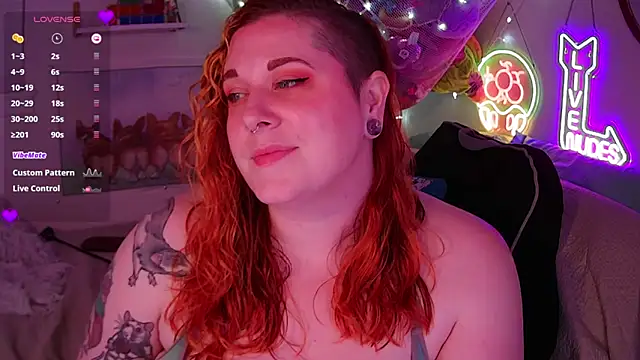 Snapshot of opalreigning chatting on 3, 5, 2026 opalreigning online show from 3, 5, 2026