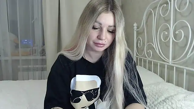 Snapshot of ShyEvaa chatting on 24, 1, 2025 ShyEvaa online show from 24, 1, 2025