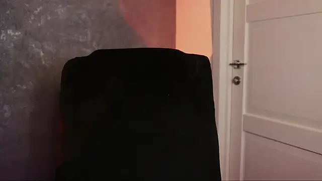 mistress  rochelle online show from 15, 3, 2025