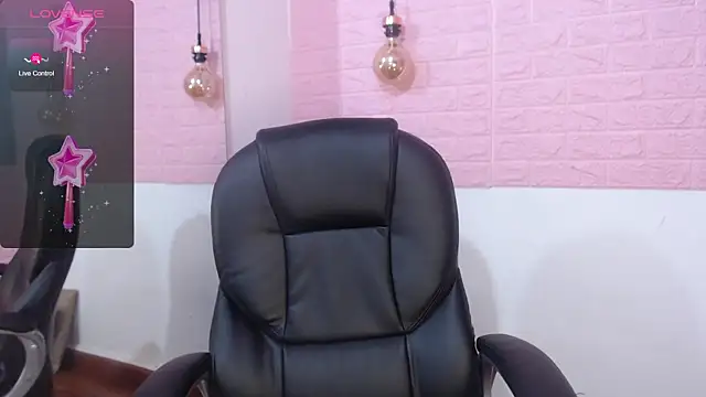 Snapshot of Susy_thomson chatting on 20, 1, 2025 Susy thomson online show from 20, 1, 2025