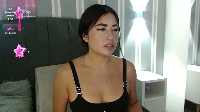 Snapshot of Susy_thomson chatting on 28, 2, 2025 Susy thomson online show from 28, 2, 2025