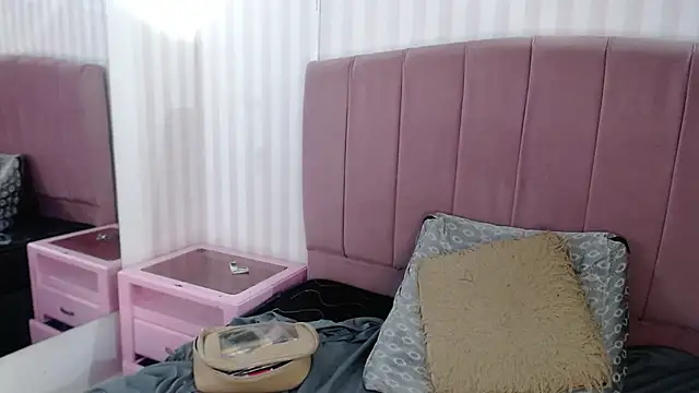 Snapshot of Susy_thomson chatting on 2, 3, 2025 Susy thomson online show from 2, 3, 2025