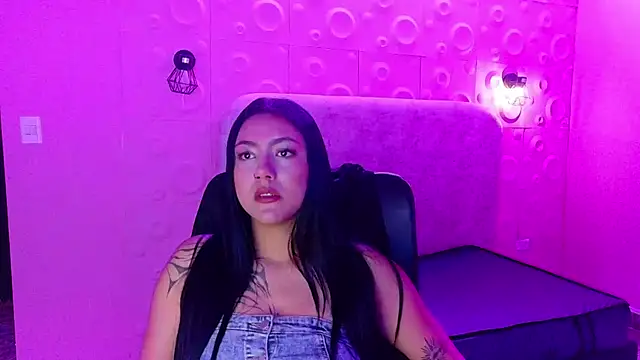 Snapshot of Susy_thomson chatting on 13, 10, 2025 Susy thomson online show from 13, 10, 2025