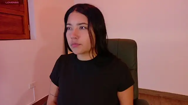 Snapshot of Susy_thomson chatting on 14, 12, 2025 Susy thomson online show from 14, 12, 2025