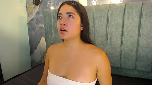 Snapshot of Susy_thomson chatting on 17, 12, 2025 Susy thomson online show from 17, 12, 2025