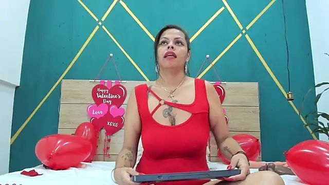 Luna smit08 online show from 15, 2, 2025