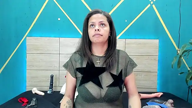 Luna smit08 online show from 18, 2, 2025