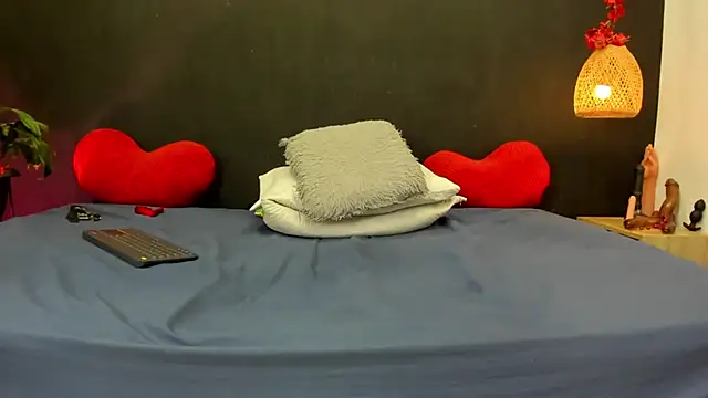 Luna smit08 online show from 28, 4, 2026