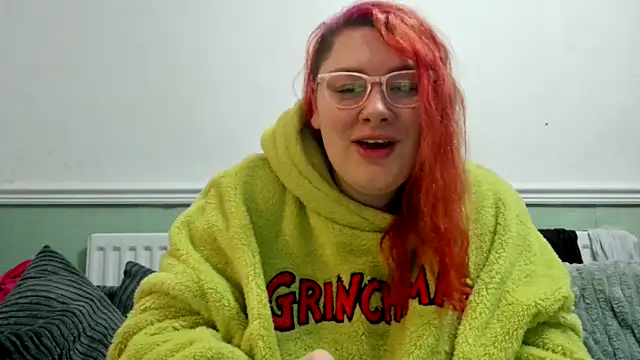 Bustycurves online show from 23, 12, 2024